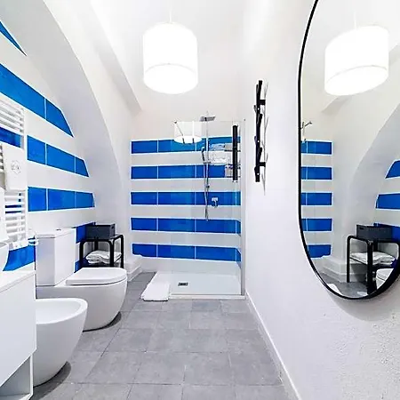 Evaref House Hotel 4*
