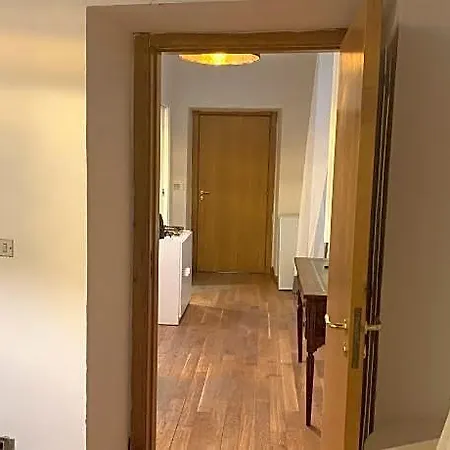 Evaref House Neapol