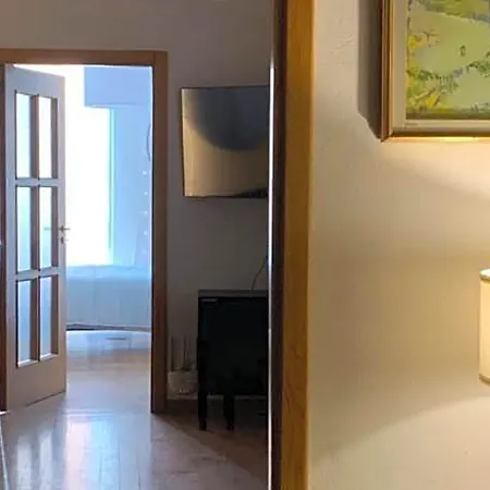 Evaref House 4*