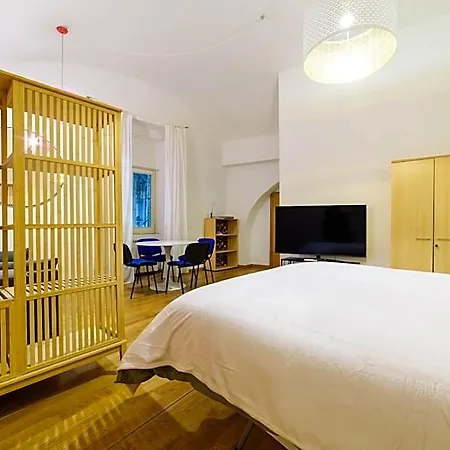 Evaref House Hotel