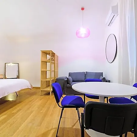 Evaref House 4*