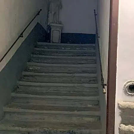 Evaref House Neapol